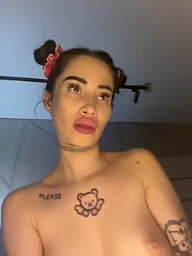 Yunasi online show from 12.18.24