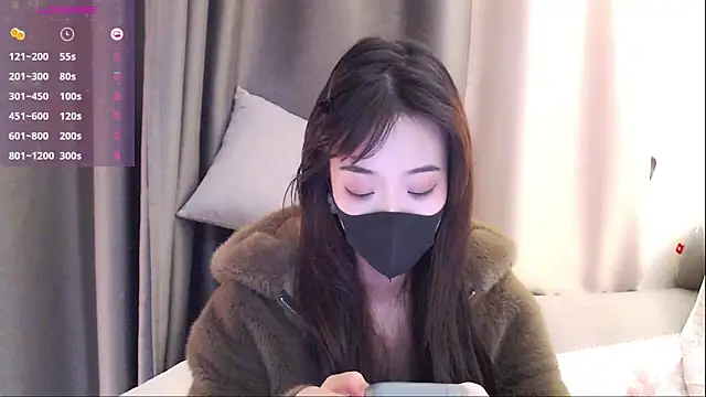 Snapshot of Duludulu_007 chatting on 10.13.25 Duludulu 007 online show from 10.13.25