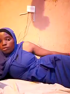 cute naimah online show from 11.11.25