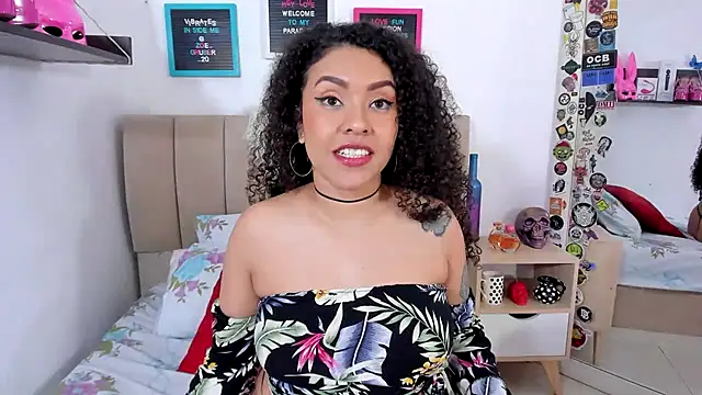 Zoe Gruber online show from 01.17.25