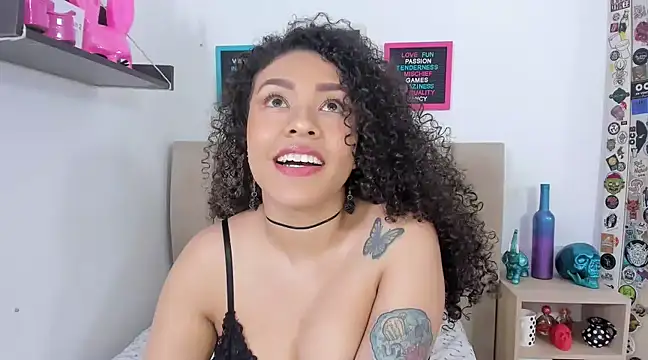 Zoe Gruber online show from 02.08.25