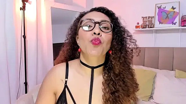 Zoe Gruber online show from 12.04.25