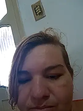 Snapshot of laiscibelle chatting on 09.29.25 laiscibelle online show from 09.29.25