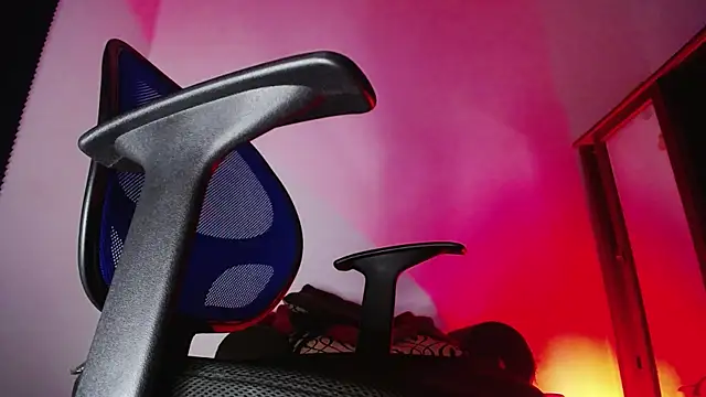 zacwatson  online show from 11.05.25