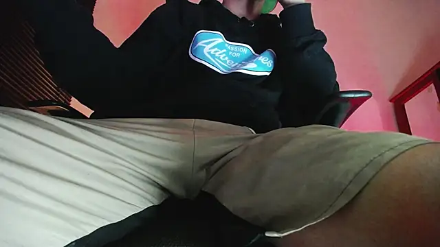 zacwatson  online show from 02.07.26