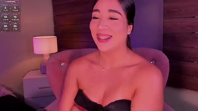 Sussy Bell01 online show from 03.15.25