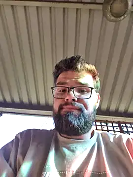 Snapshot of BeardedCubZA chatting on 07.03.26 BeardedCubZA online show from 07.03.26