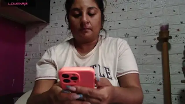Snapshot of dayanara_kamal chatting on 06.09.26 dayanara kamal online show from 06.09.26