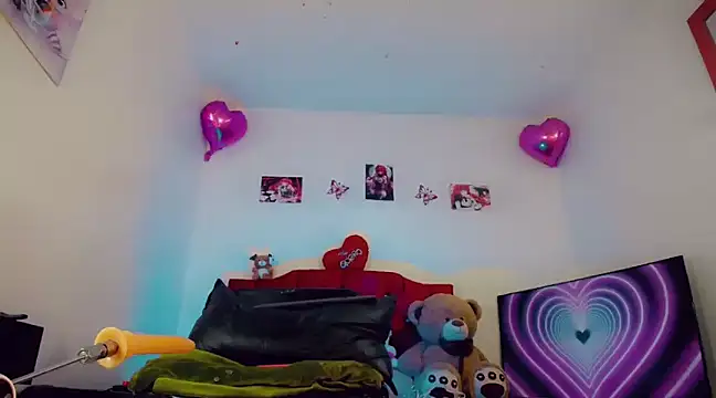 Snapshot of _ChanellR_ chatting on 01.28.25  ChanellR  online show from 01.28.25