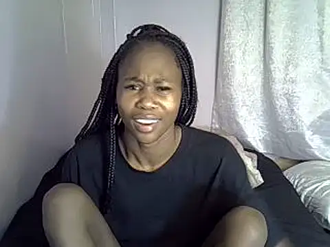 Snapshot of SexxyTerry chatting on 01.04.25 SexxyTerry online show from 01.04.25