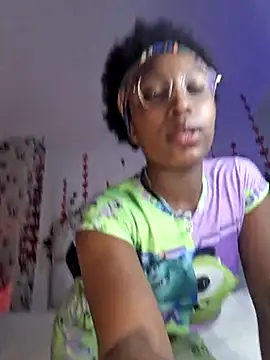 EmmaSanzz  online show from 02.10.25