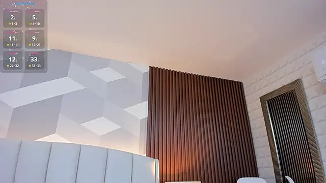 Julietasantos   online show from 11.08.25