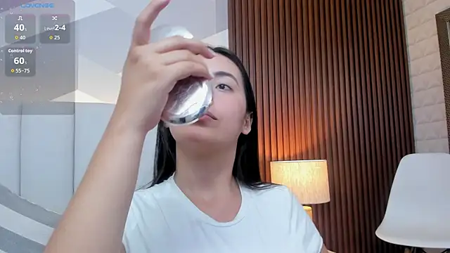 Snapshot of Julietasantos__ chatting on 02.28.26 Julietasantos online show from 02.28.26