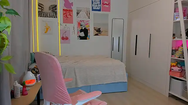 Lily Young online show from 03.26.26