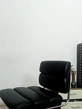 Snapshot of madonna101 chatting on 03.17.25 madonna101 online show from 03.17.25