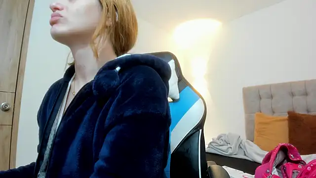 Carolina hernandez22 online show from 10.15.25