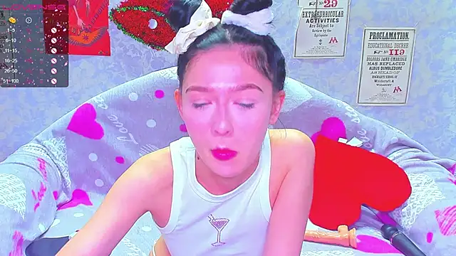 Snapshot of Vanessa_Florence chatting on 12.20.24 Vanessa Florence online show from 12.20.24