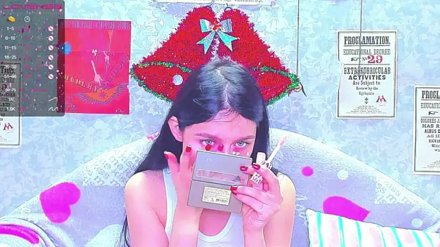 Snapshot of Vanessa_Florence chatting on 12.30.24 Vanessa Florence online show from 12.30.24