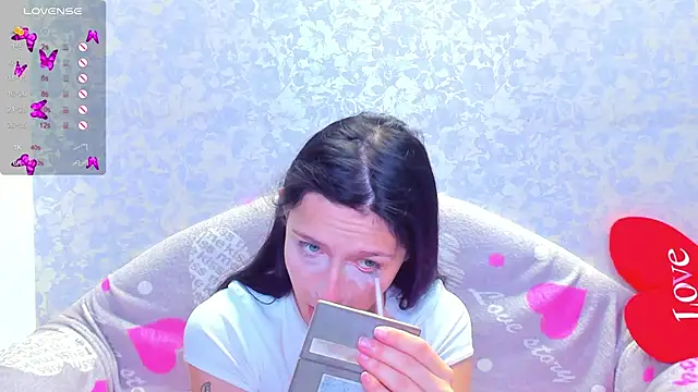 Snapshot of Vanessa_Florence chatting on 10.05.25 Vanessa Florence online show from 10.05.25