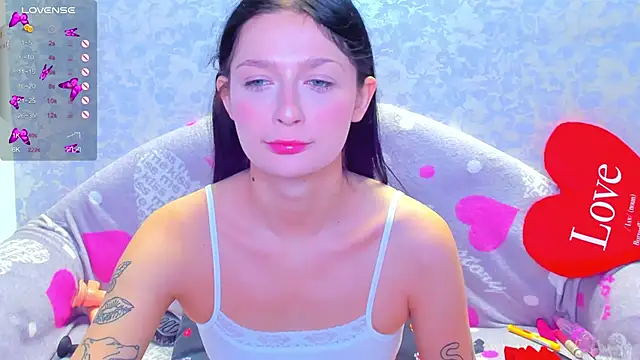 Snapshot of Vanessa_Florence chatting on 10.23.25 Vanessa Florence online show from 10.23.25
