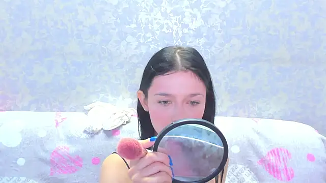 Snapshot of Vanessa_Florence chatting on 06.19.26 Vanessa Florence online show from 06.19.26