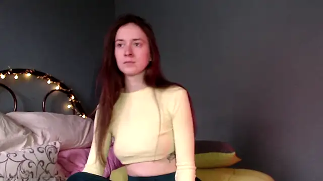 Snapshot of wow__kelly chatting on 02.11.26 wow kelly online show from 02.11.26