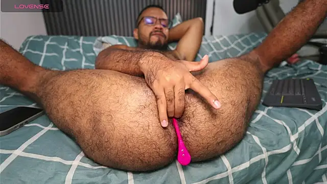 Little Bear00 online show from 04.15.26