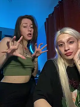 Dooubletroublee online show from 09.11.25