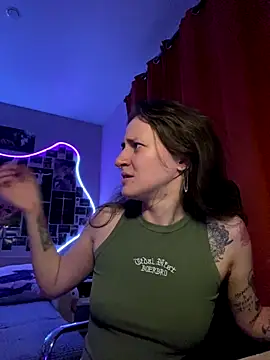 Dooubletroublee online show from 12.02.25