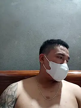 Snapshot of Vvvvvieett chatting on 10.24.25 Vvvvvieett online show from 10.24.25