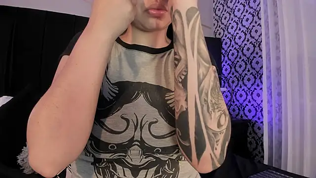 Adeelinee online show from 12.01.25