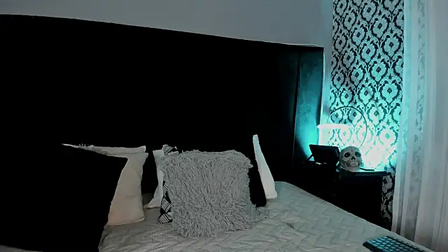 Snapshot of Adeelinee chatting on 05.22.26 Adeelinee online show from 05.22.26