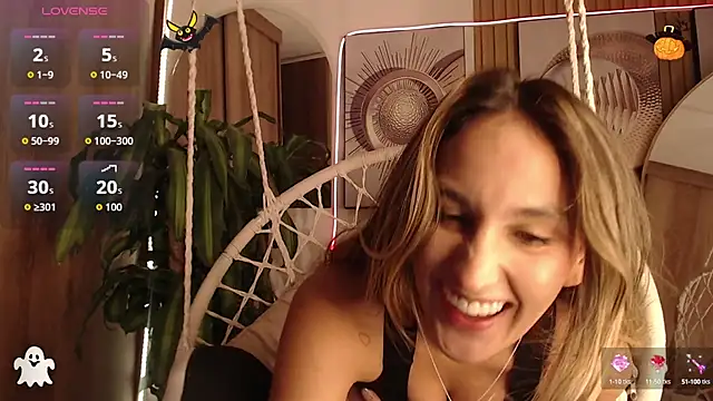 Snapshot of Brinna_se chatting on 09.16.25 Brinna se online show from 09.16.25