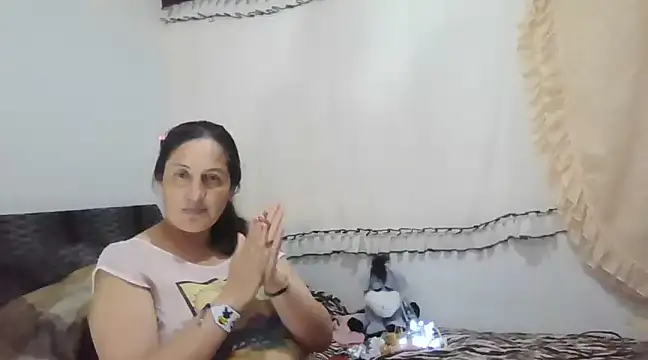 Snapshot of ximenajimenez chatting on 01.28.25 ximenajimenez online show from 01.28.25