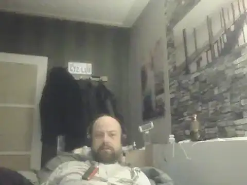 Snapshot of Prehistorixxx2686 chatting on 12.15.24 Prehistorixxx2686 online show from 12.15.24