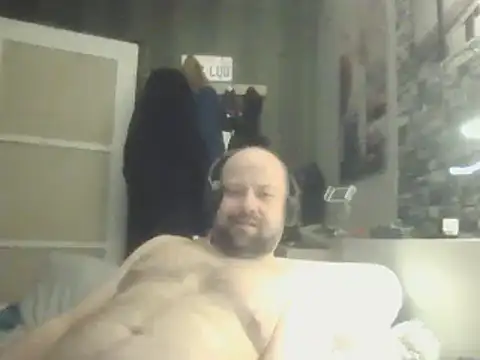Snapshot of Prehistorixxx2686 chatting on 01.21.25 Prehistorixxx2686 online show from 01.21.25