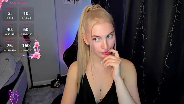 Snapshot of Kimmy_powell chatting on 02.25.26 Kimmy powell online show from 02.25.26