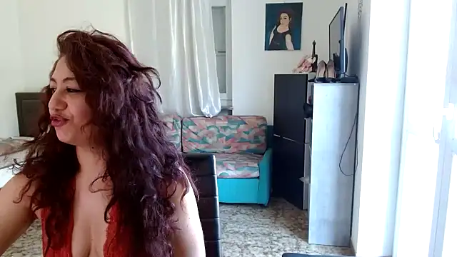 Snapshot of danasantoreal chatting on 04.07.26 danasantoreal online show from 04.07.26