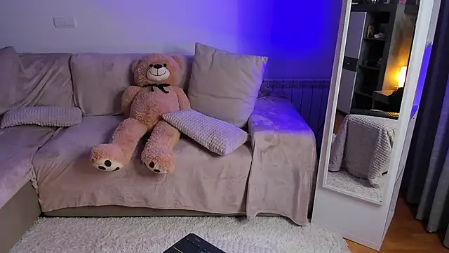 Snapshot of LindsayDeee chatting on 02.19.26 LindsayDeee online show from 02.19.26