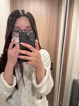 Snapshot of akaneppi_ chatting on 02.02.25 akaneppi online show from 02.02.25