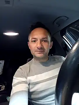 DANIELNEEL23 online show from 01.10.25