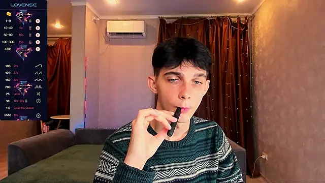 Aaron Boom online show from 09.20.25