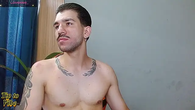 Mr WhiteCock online show from 11.24.25