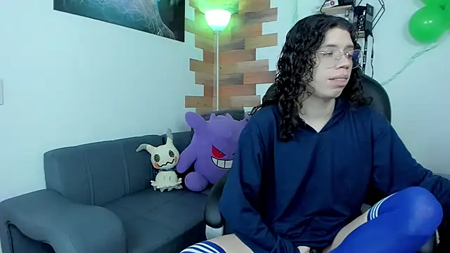 Angel Dust18 online show from 03.18.25