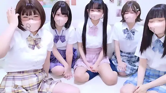 841 yayoi online show from 11.30.25