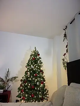 Rae Lil White online show from 12.24.24