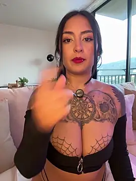 Rae Lil White online show from 02.19.26