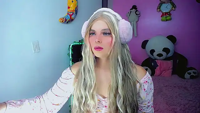 Snapshot of SweetKim21 chatting on 12.23.25 SweetKim21 online show from 12.23.25