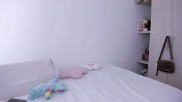 analia collins online show from 09.25.25