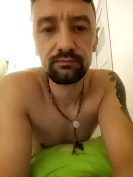 Snapshot of HMILF69 chatting on 10.11.25 HMILF69 online show from 10.11.25